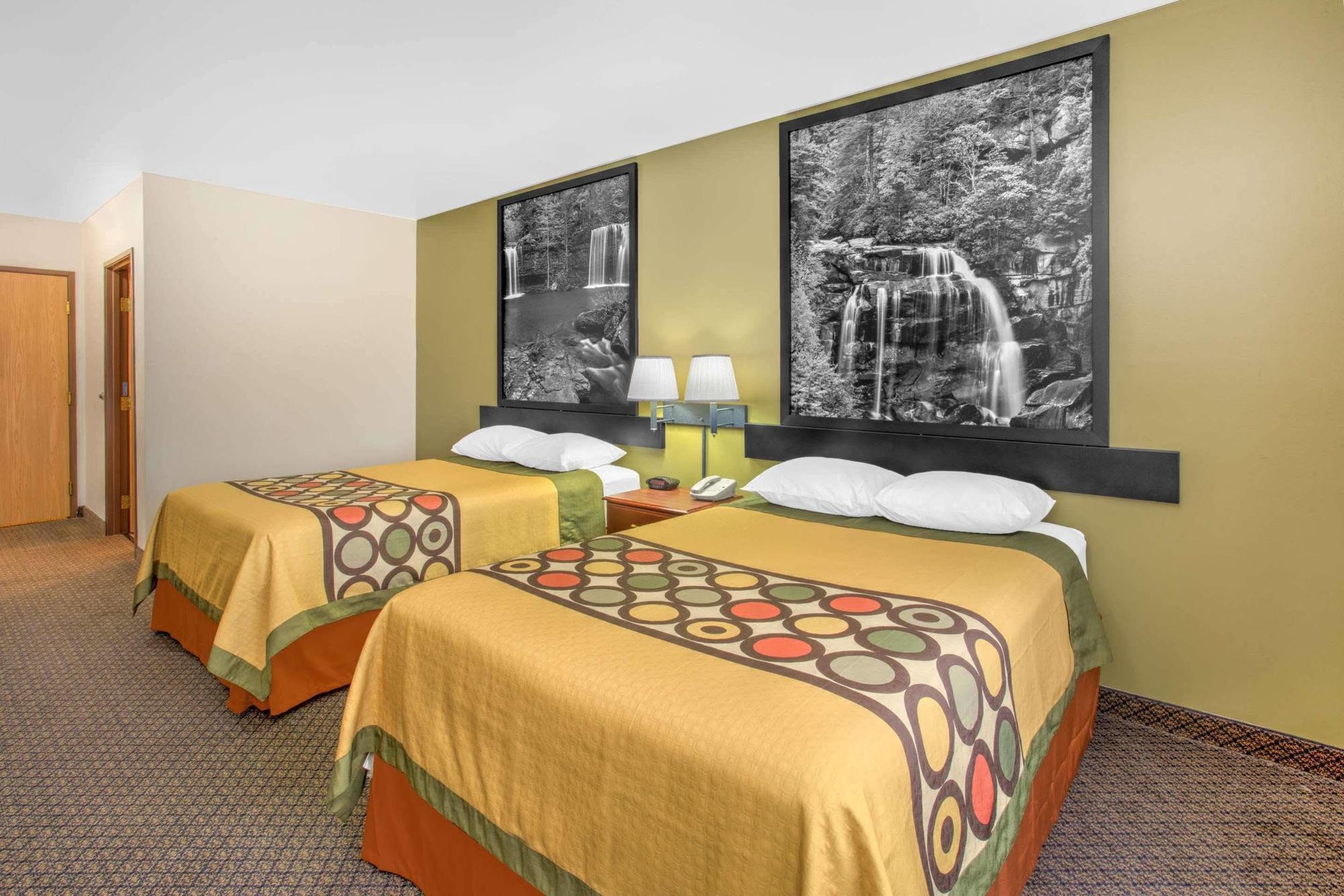 Super 8 By Wyndham Galva Hotel Luaran gambar
